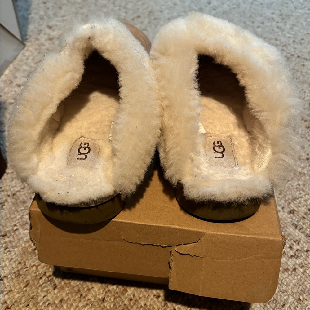 UGG women’s cluggette size 8 - Picture 4 of 8